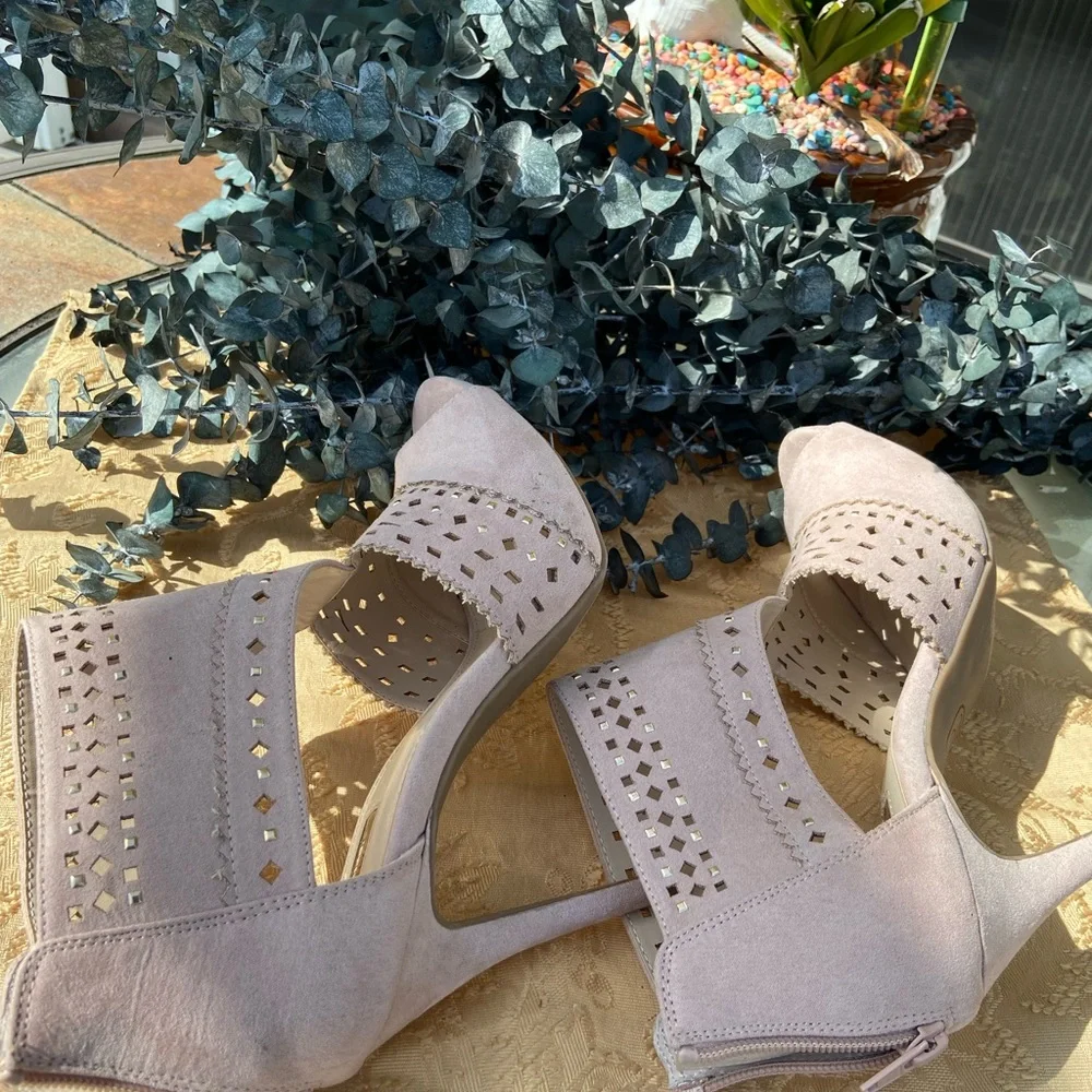 Jennifer Lopez dark blush Sweet Gum High Heels with cut outs size 10 - Picture 8 of 13